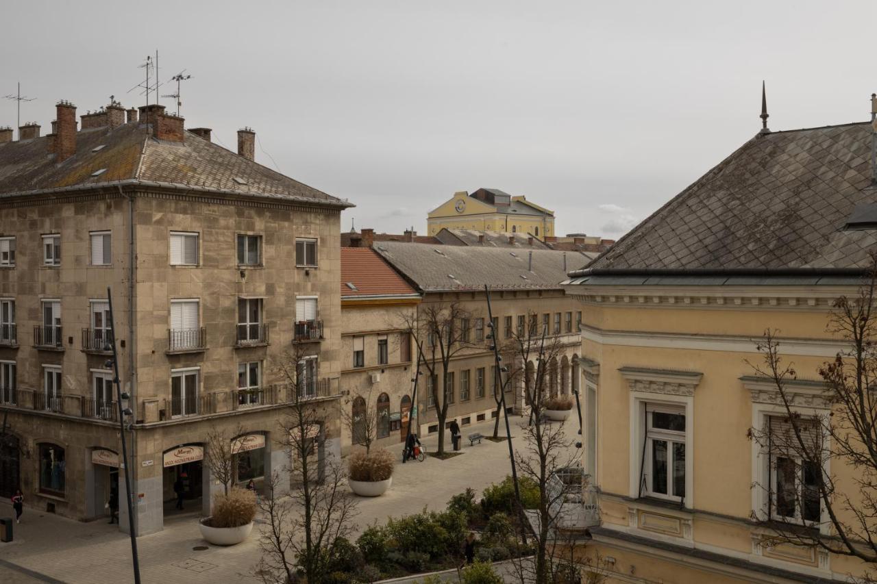 Square 2 Apartment Debrecen Exterior photo